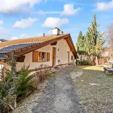 Stilvolle 2.5 Naehe Skigebiet