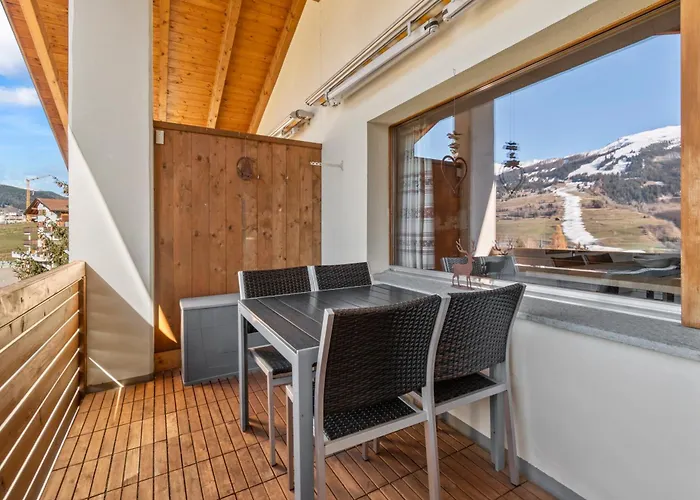 Stilvolle 2.5 Naehe Skigebiet Daire Savognin